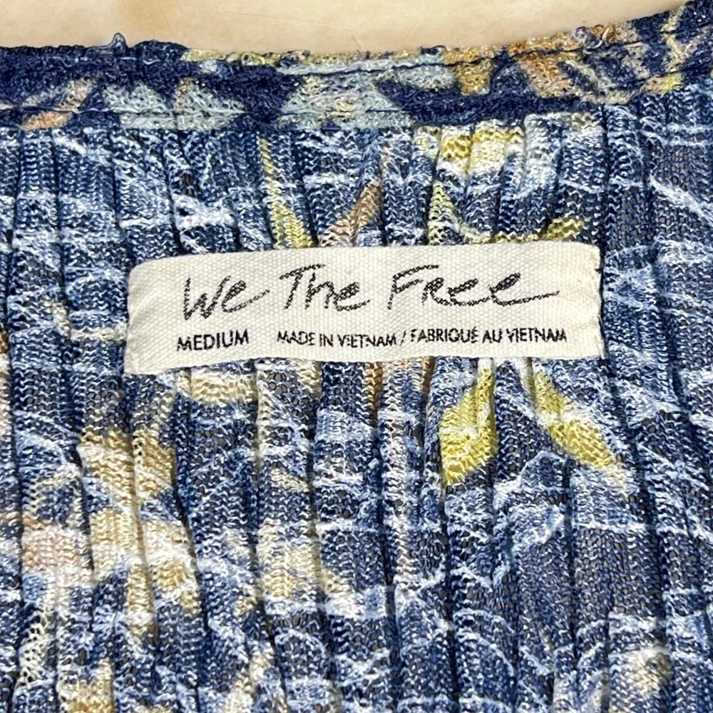 We The Free Floral Crinkle Long Sleeve Button Up Cropped Top Medium